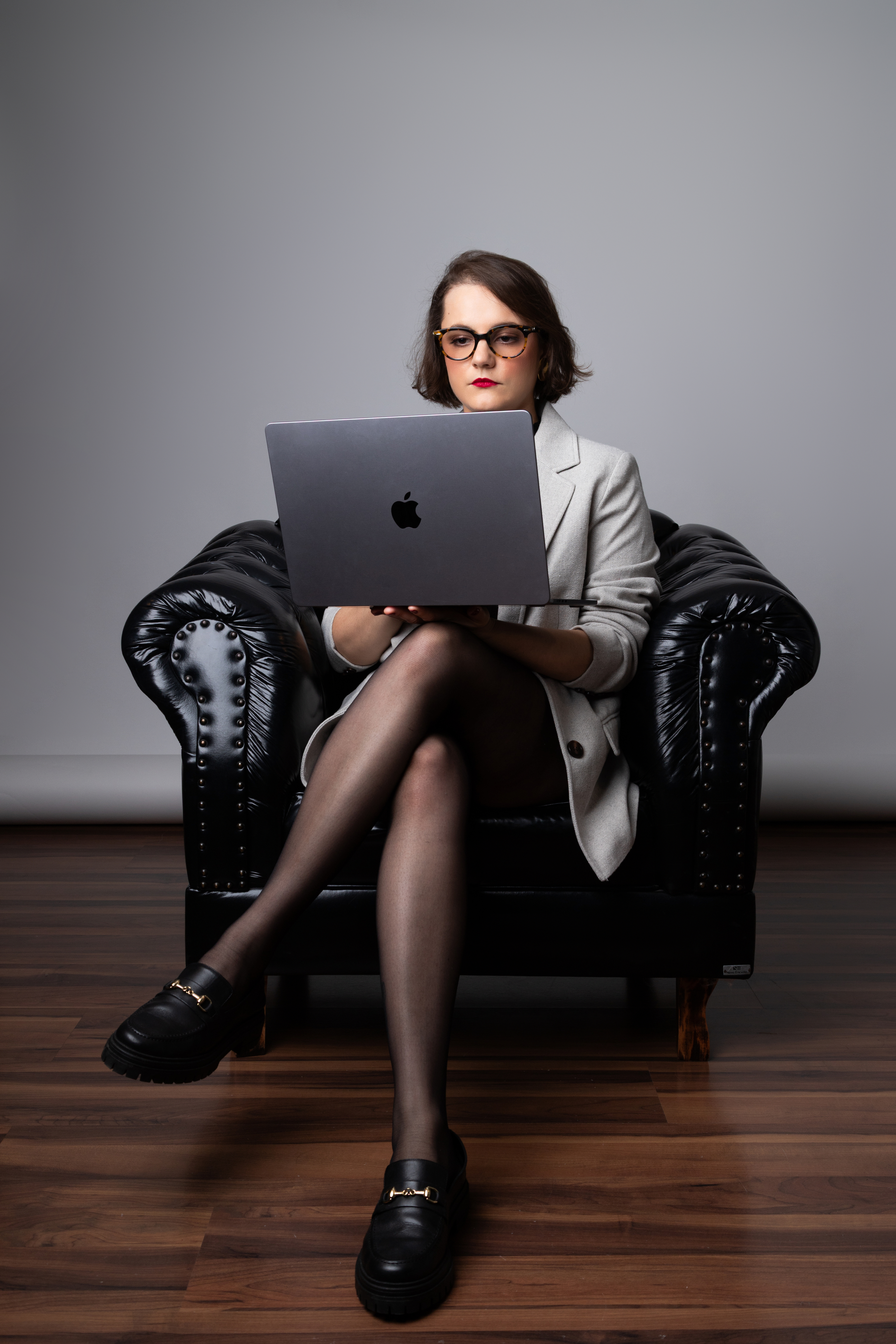 Foto profissional da advogada Ana Beatriz Gouveia